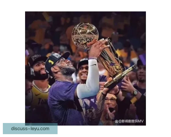 湖人队新赛季阵容调整完毕 詹姆斯与浓眉再度携手冲击总冠军